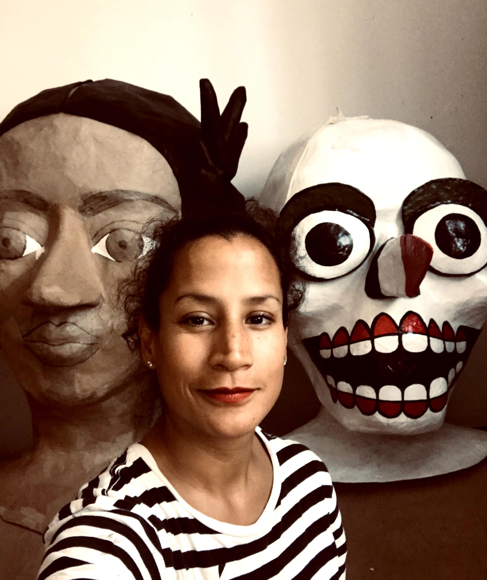 Stephany Daphne Rodríguez Cabañas vive y sueña con sus figuras gigantes y coloridas (Foto: Cortesía Kunstriguez)