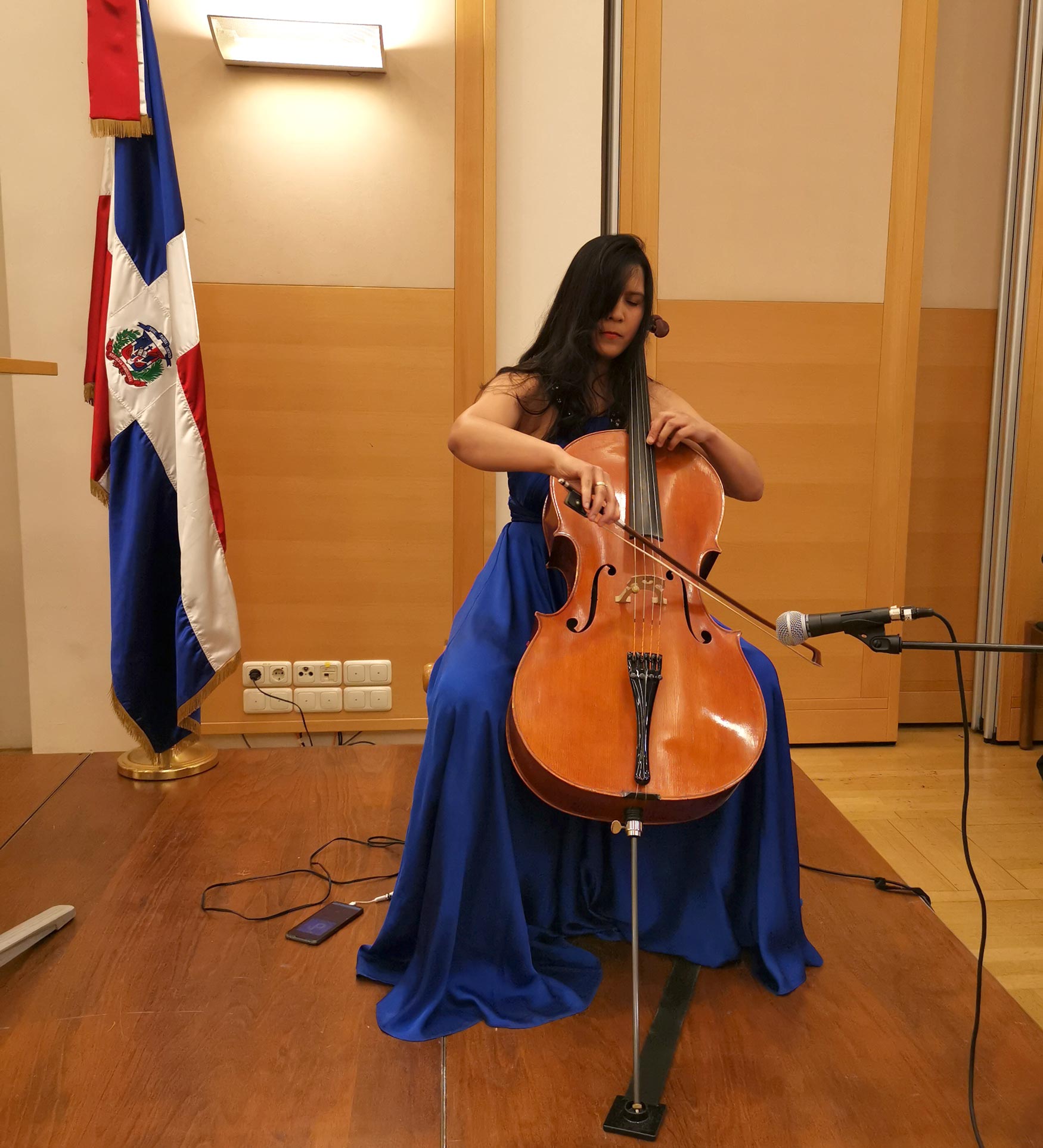 
Violoncelista Nicole Peña Comas. Foto: CulturaLatina
