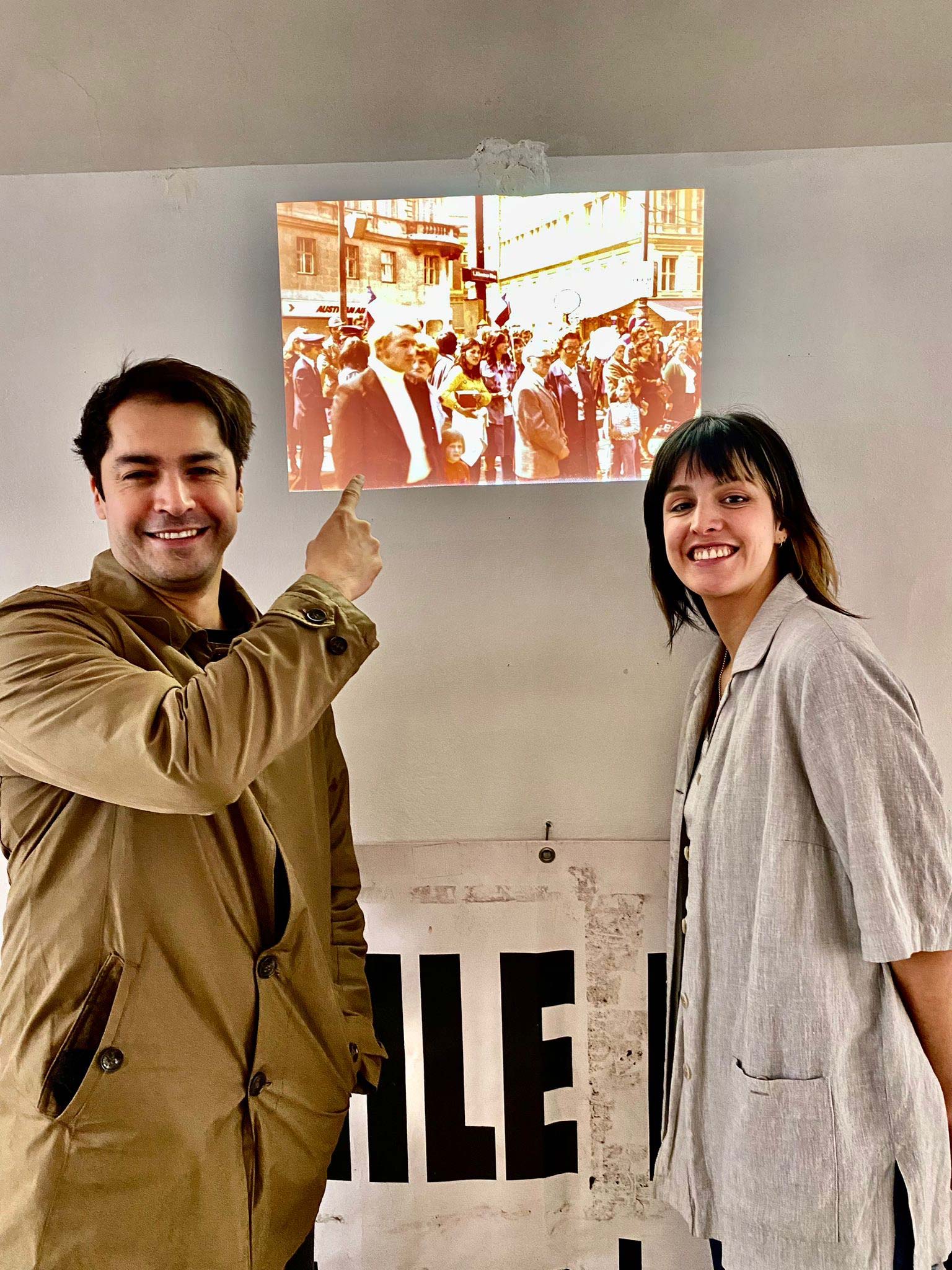 Cecilia Alarcon, Viena Chilena