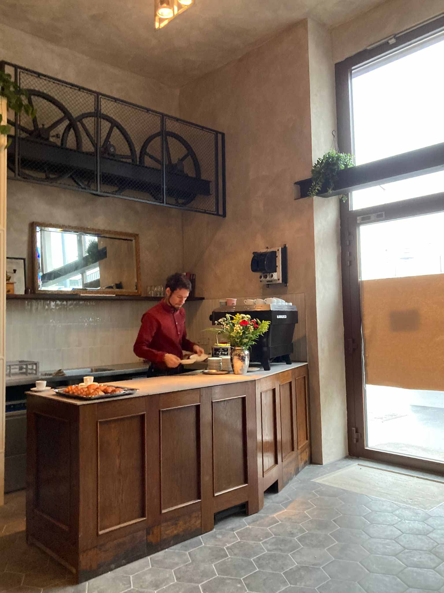 El Primer Café de Ascensores en Viena en el Wiener Aufzug Museum. Foto: Stefan Galván