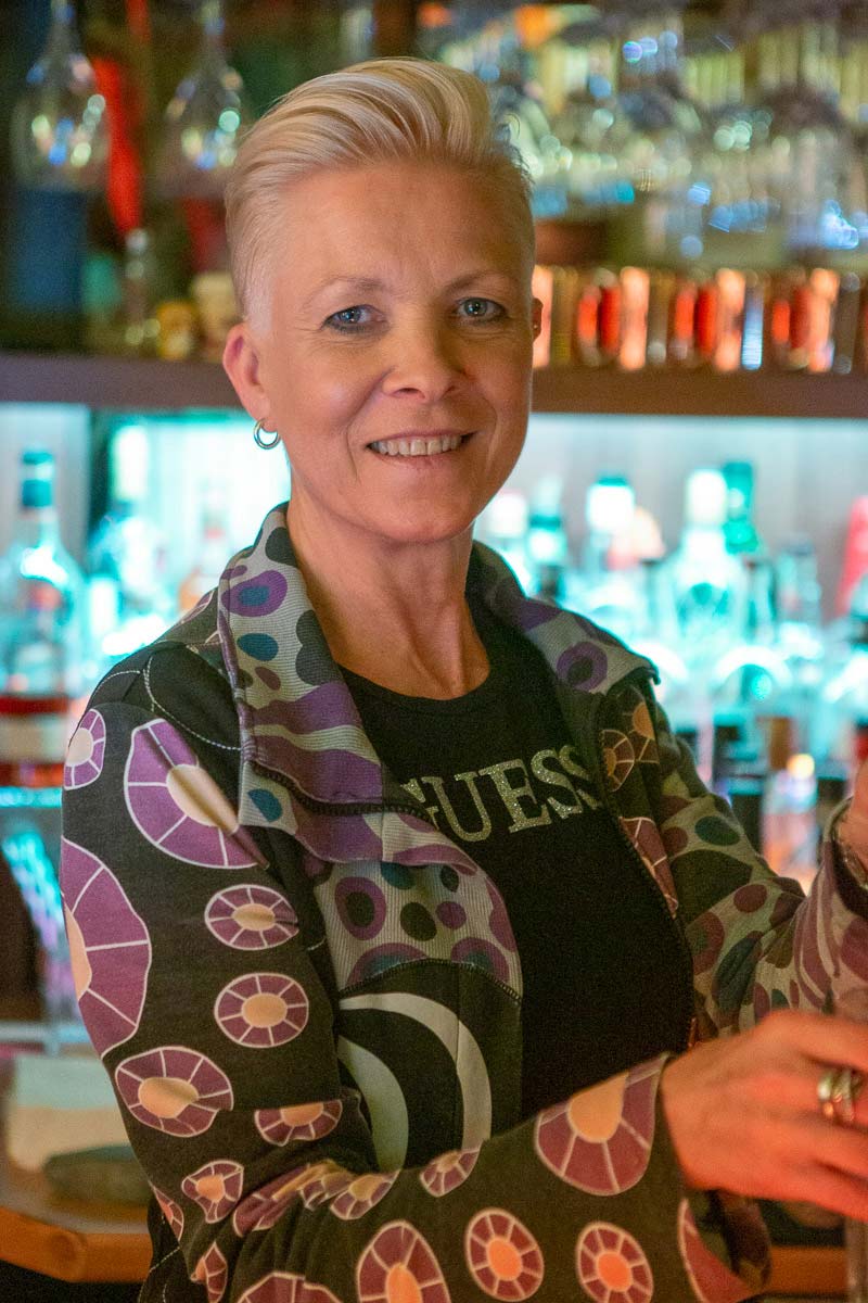 diesels - die bar im dritten