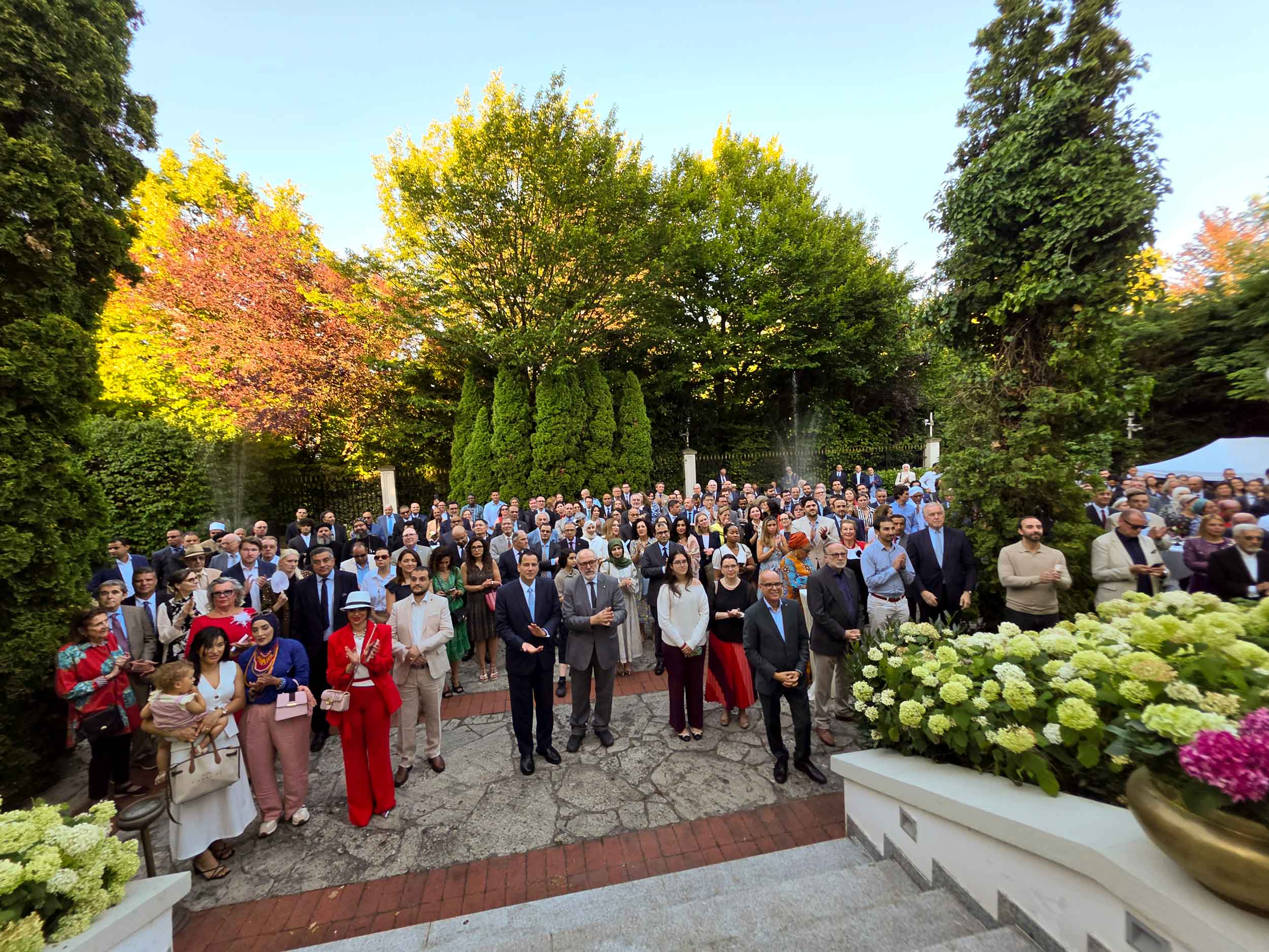 Der Empfang brachte zahlreiche Gäste aus Diplomatie, Politik und Kultur zusammen. Foto: CulturaLatina