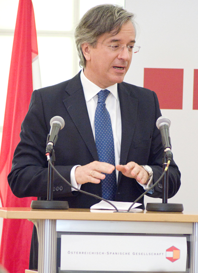 Sr. Alberto Carnero, Embajador del Reino de España