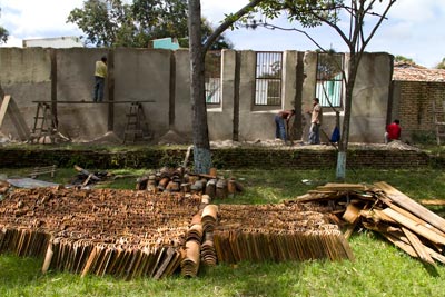 Reconstrucción en la Aldea Infantil - Honduras.