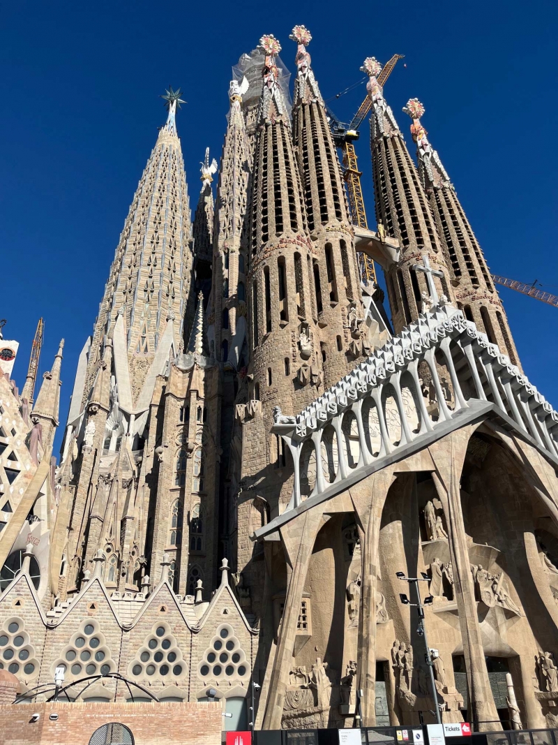 La nueva cruz de la Sagrada Familia