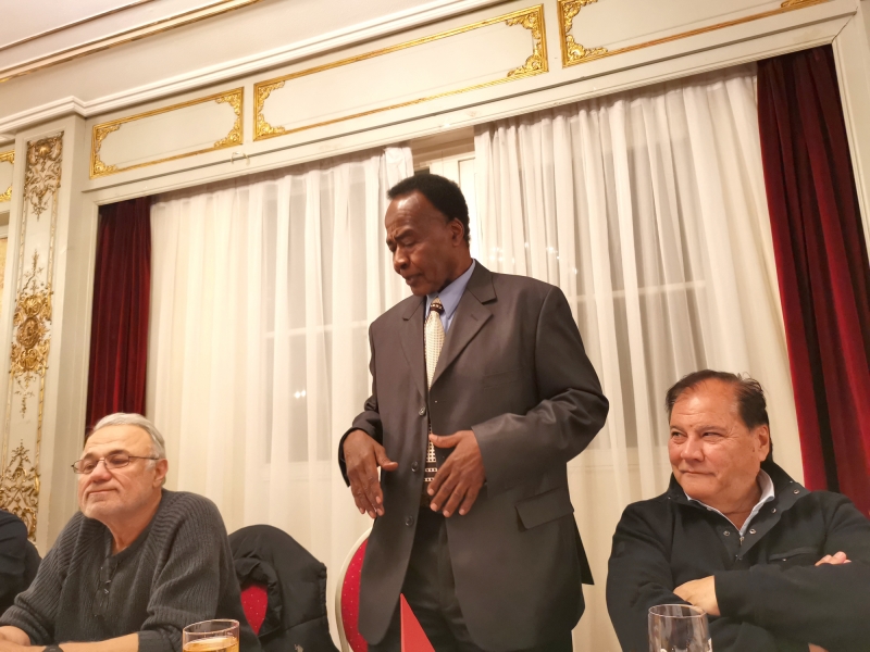 DI Abdallah Sharief, Präsident der UNCAV – United Nations Correspondents Association Vienna, während seiner Rede.