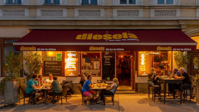 Das „diesels - die bar im dritten“ am Rennweg feiert sein 25-jähriges Jubiläum. 