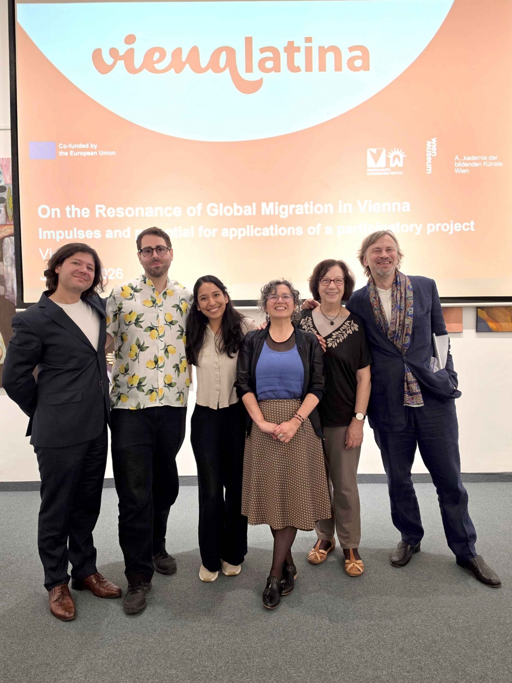 Ein Teil des Teams von Viena Latina – VIELAC: von links nach rechts: Pablo Volenski, Moritz Egger, Russel Altamirano, Carla Bobadilla, Ruth Pappenheim und Berthold Molden.