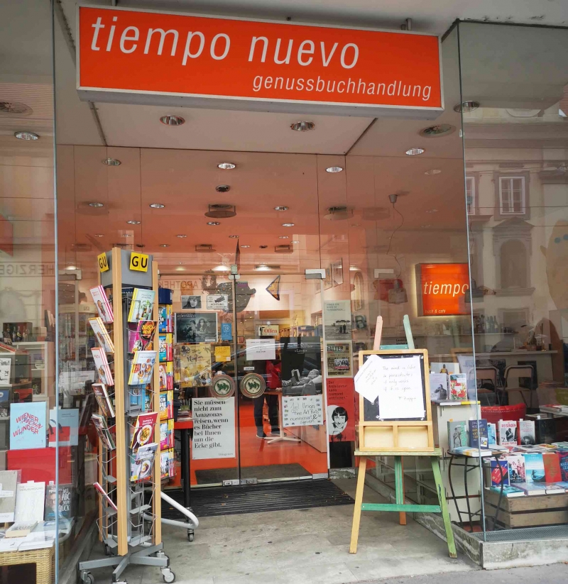 Fachada de Tiempo Nuevo, Viena. Un lugar donde los libros y los encuentros marcaron a generaciones de lectores. Cerró en 2026.
