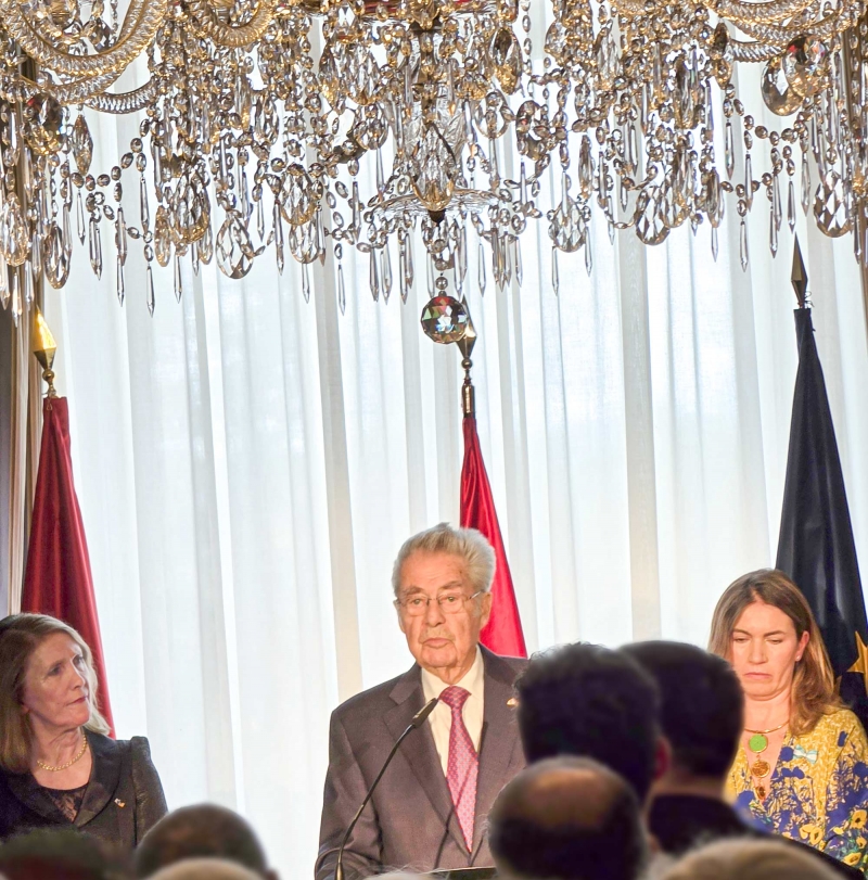 V.l.n.r.: Aurora Mejía, spanische Botschafterin in Österreich; Heinz Fischer, ehemaliger österreichischer Bundespräsident; und María Sebastián de Erice, Ständige Vertreterin Spaniens bei den internationalen Organisationen in Wien, bei den Feierlichkeiten zum spanischen Nationalfeiertag am 12. Oktober 2026.